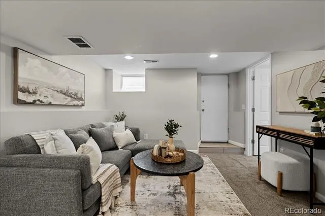 3559 Jackson Street Denver, CO 80205