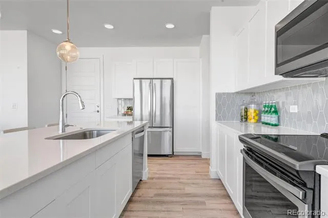 2899 W 52nd Avenue #305 Denver, CO 80221