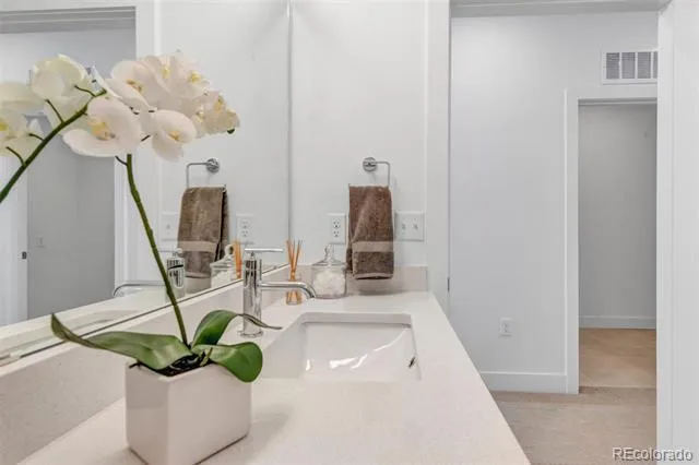 2899 W 52nd Avenue #305 Denver, CO 80221