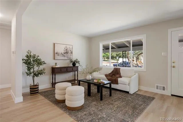 1880 W Arkansas Avenue Denver, CO 80223