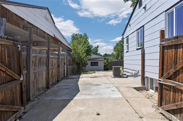 1880 W Arkansas Avenue Denver, CO 80223