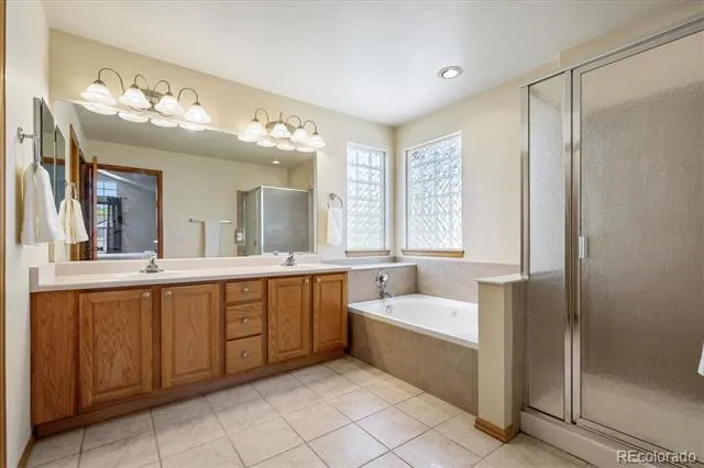 8419 Dove Ridge Way Parker, CO 80134