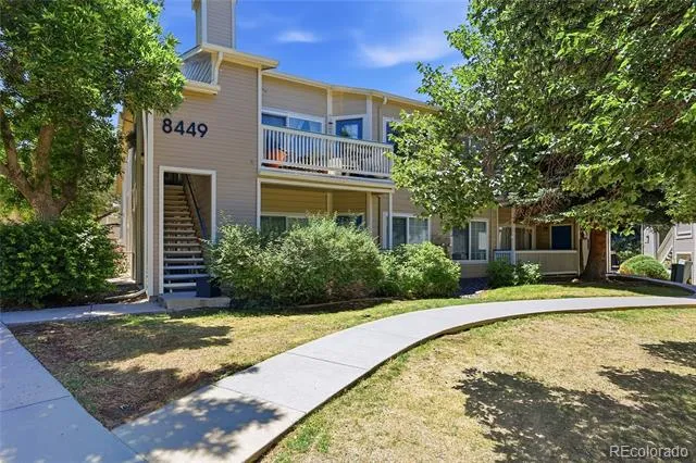 8449 Little Rock Way #204 Littleton, CO 80126