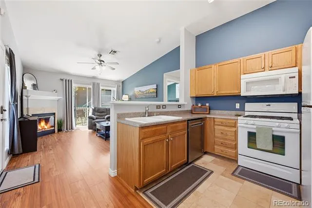 8449 Little Rock Way #204 Littleton, CO 80126