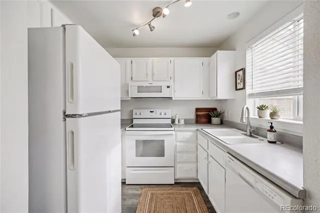 805 Summer Drive Highlands Ranch, CO 80126