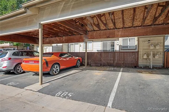 805 Summer Drive Highlands Ranch, CO 80126