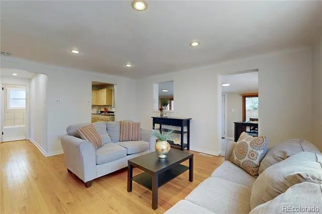 1080 Krameria Street Denver, CO 80220