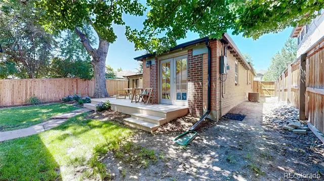 1080 Krameria Street Denver, CO 80220