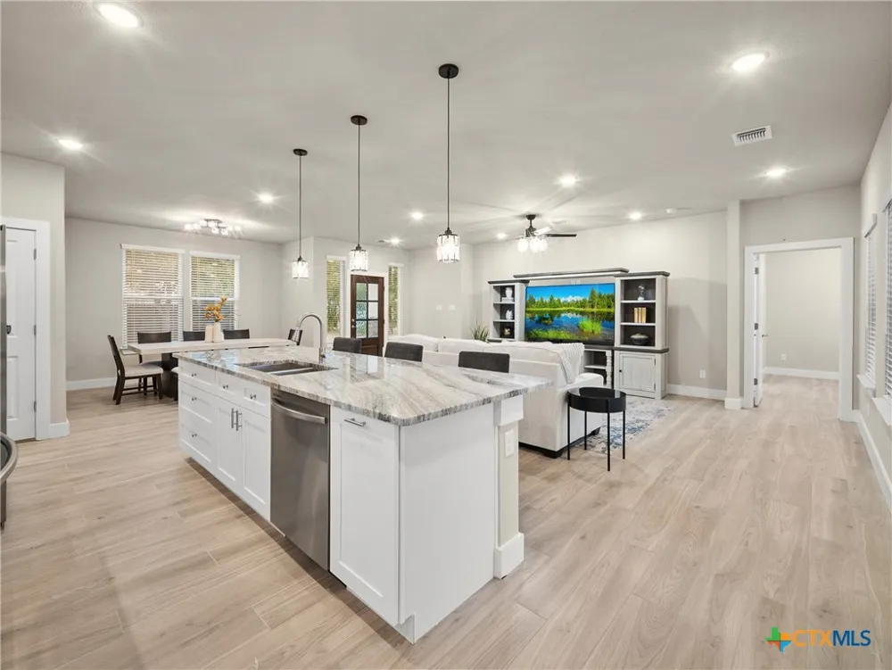 5338 Howard Street San Antonio, TX 78212