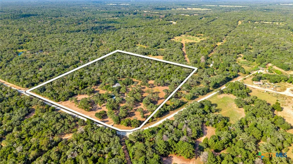 1079 Private Road 1051 Hallettsville, TX 77964