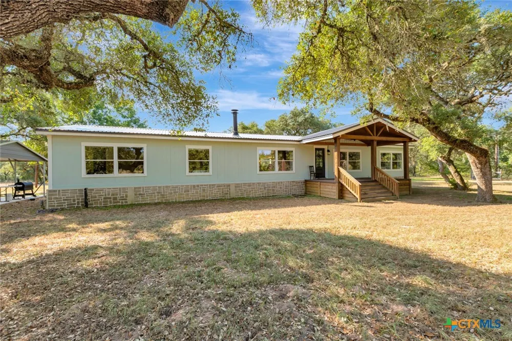 1079 Private Road 1051 Hallettsville, TX 77964