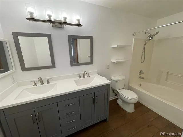 8405 Pebble Creek Way #104 Highlands Ranch, CO 80126