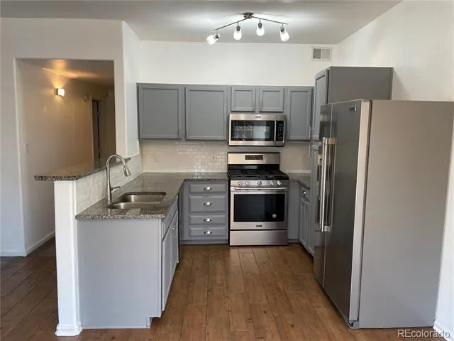 8405 Pebble Creek Way #104 Highlands Ranch, CO 80126