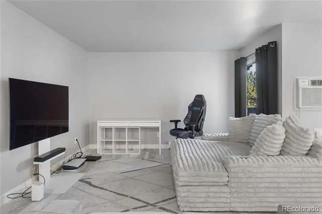 13950 E Oxford Place #B204 Aurora, CO 80014