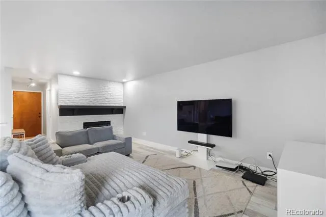 13950 E Oxford Place #B204 Aurora, CO 80014