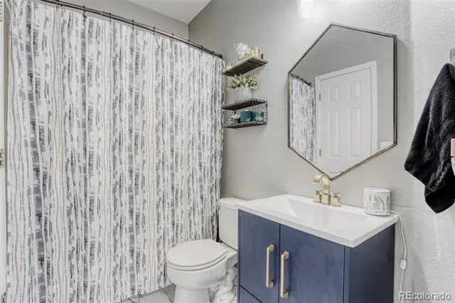2624 S Gibralter Street Aurora, CO 80013