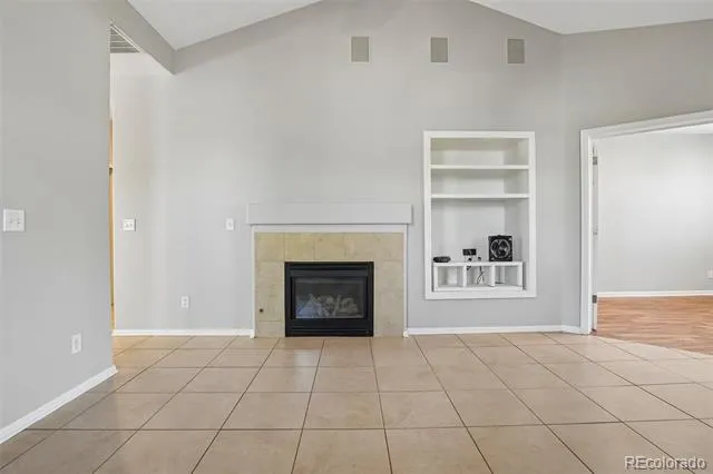 21749 E Jarvis Place Aurora, CO 80018