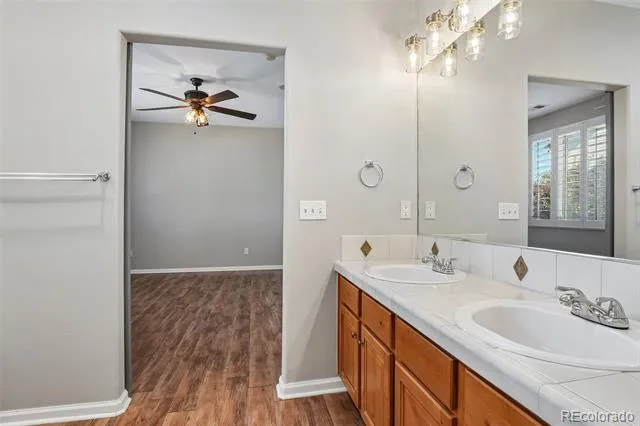 21749 E Jarvis Place Aurora, CO 80018