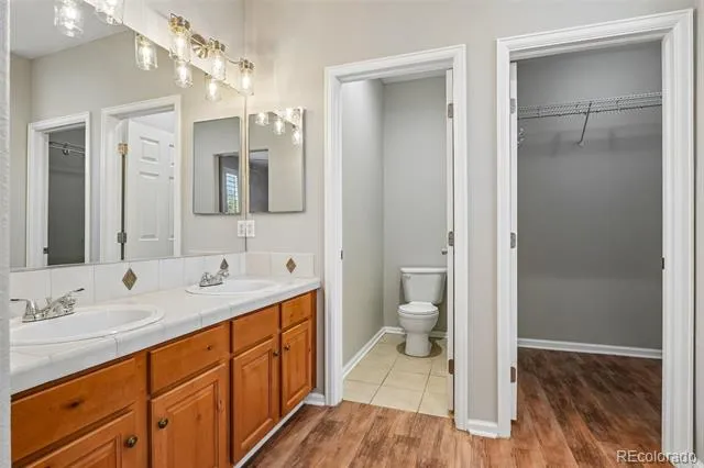 21749 E Jarvis Place Aurora, CO 80018