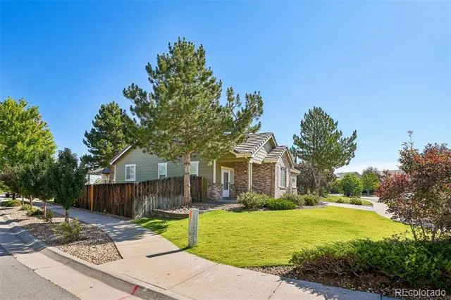 21749 E Jarvis Place Aurora, CO 80018