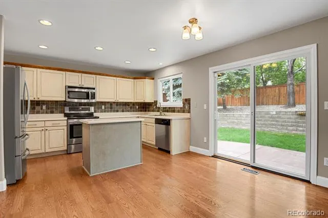 10037 Darwin Lane Highlands Ranch, CO 80130
