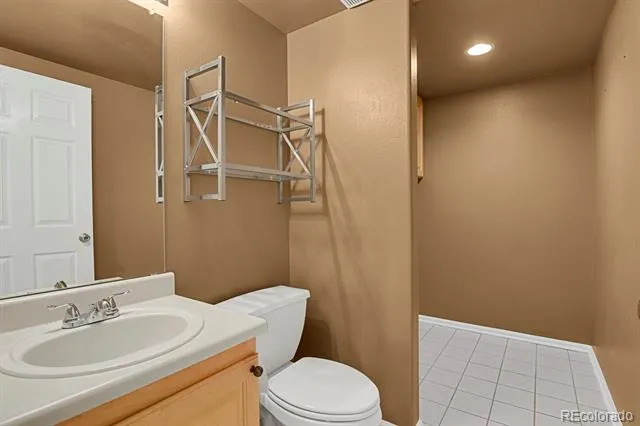 10037 Darwin Lane Highlands Ranch, CO 80130