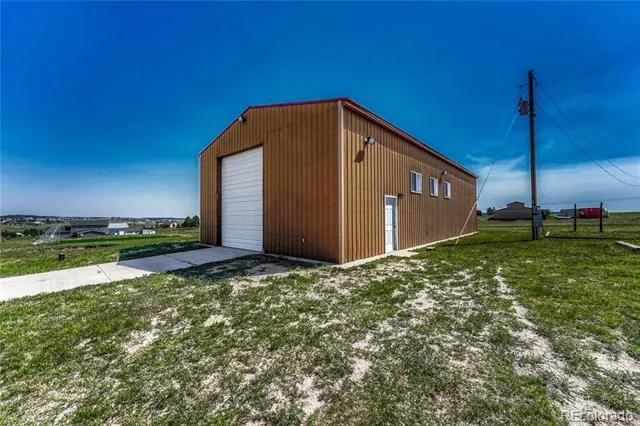 13695 Woodlake Road Elbert, CO 80106