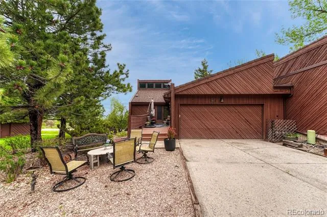 4507 Juniper Court Larkspur, CO 80118