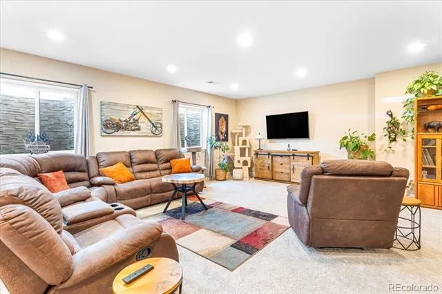 1048 Brocade Drive Highlands Ranch, CO 80126