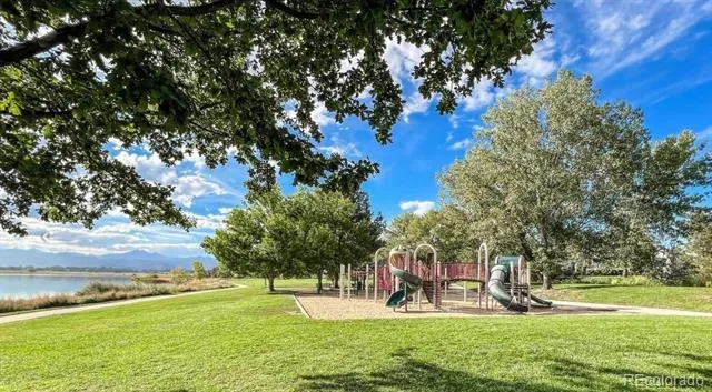 2401 Spindrift Drive Longmont, CO 80503