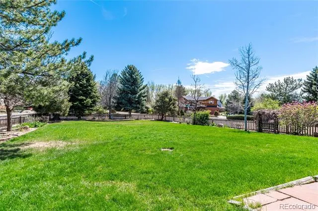 2401 Spindrift Drive Longmont, CO 80503