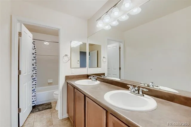 10271 Rifle Street Commerce City, CO 80022