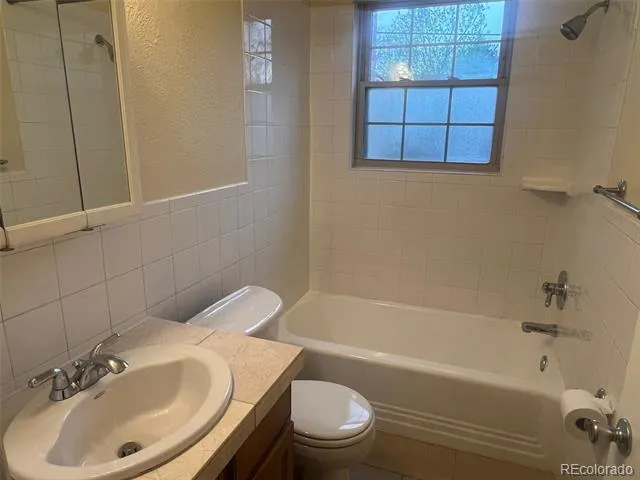 1425 Ivy Street Denver, CO 80220