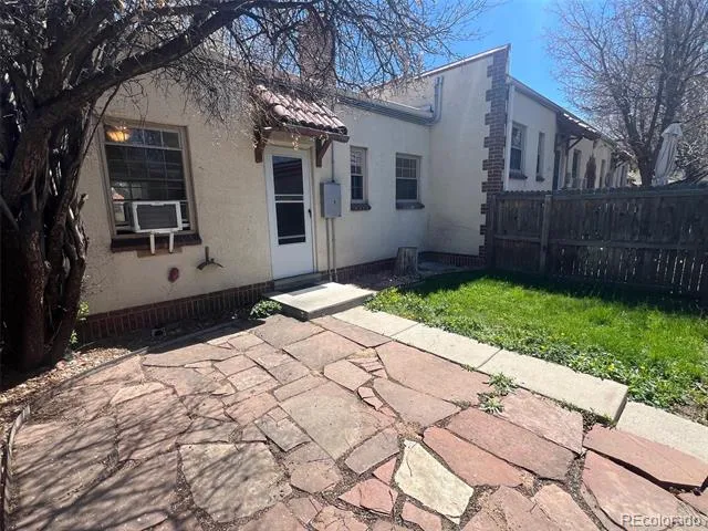 1425 Ivy Street Denver, CO 80220