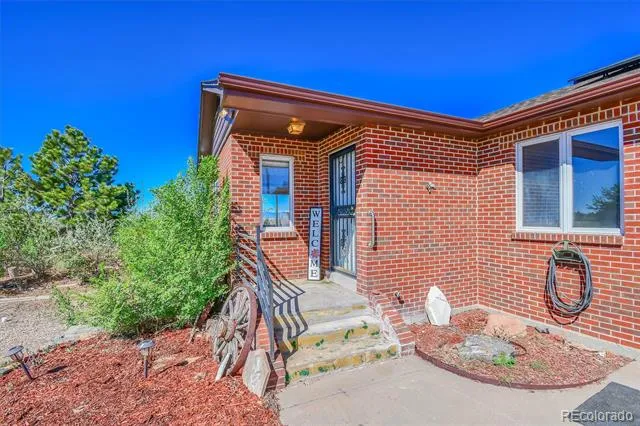 6785 S Pitkin Street Foxfield, CO 80016