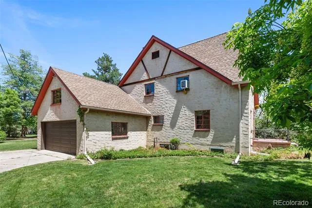 8075 W 32nd Avenue Wheat Ridge, CO 80033