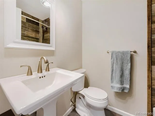8102 S Carr Court Littleton, CO 80128