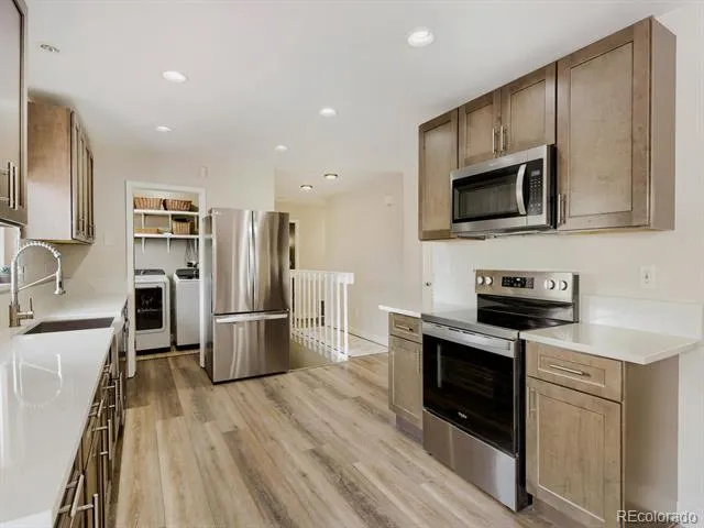 8102 S Carr Court Littleton, CO 80128
