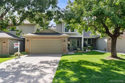 1576 E Nichols Circle