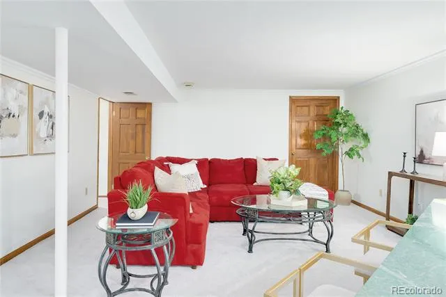 1576 E Nichols Circle Centennial, CO 80122