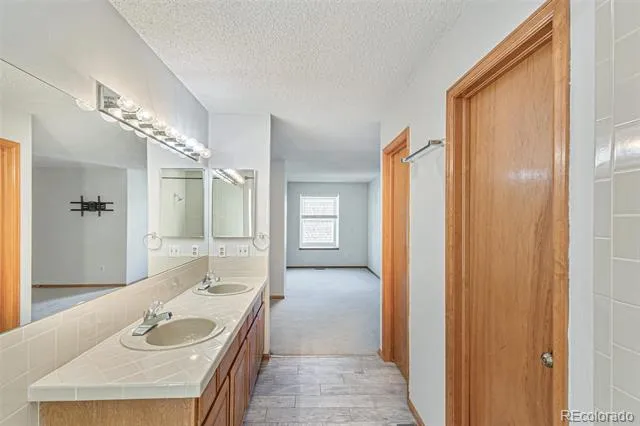 1350 S Idalia Street #G Aurora, CO 80017