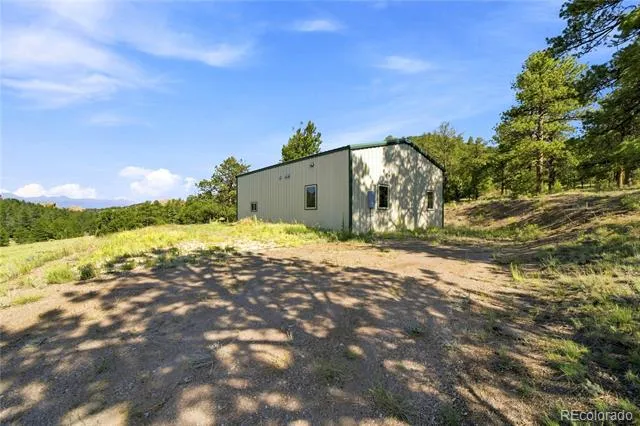2323 CR 323 Westcliffe, CO 81252