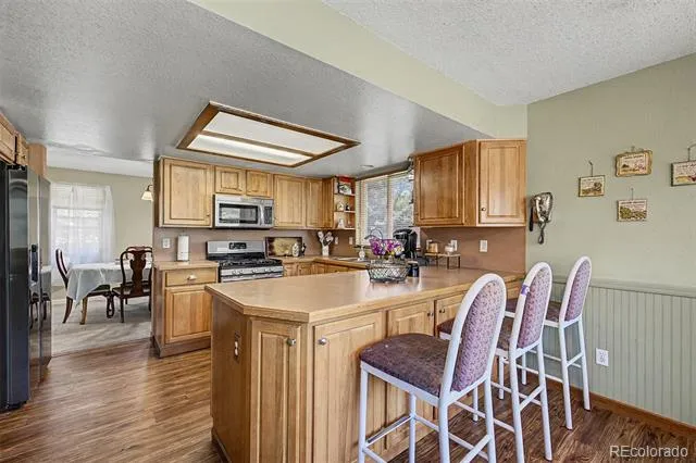 6004 Zang Way Arvada, CO 80004