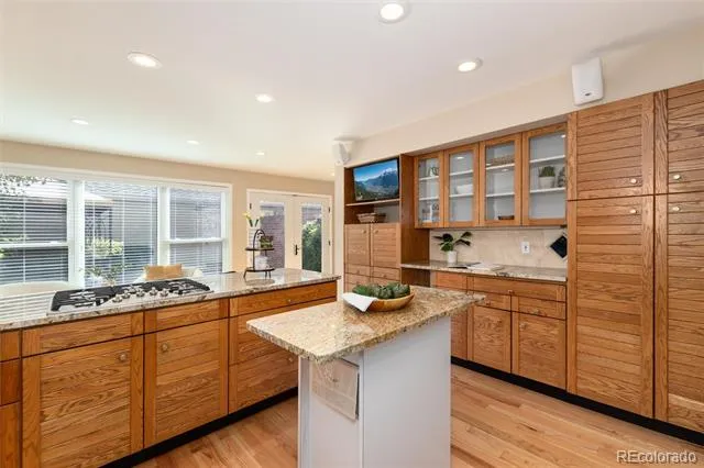 284 Monroe Street Denver, CO 80206