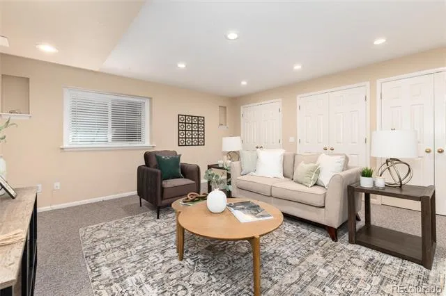 284 Monroe Street Denver, CO 80206