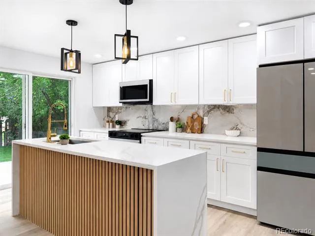 960 E 9th Avenue Broomfield, CO 80020