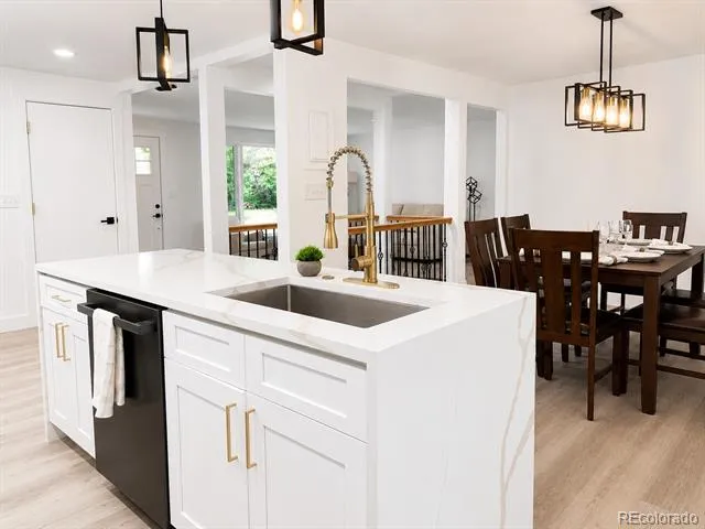 960 E 9th Avenue Broomfield, CO 80020