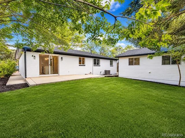 960 E 9th Avenue Broomfield, CO 80020