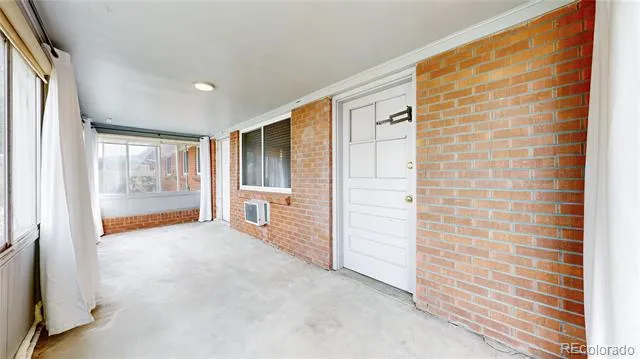 359 Quentin Street Aurora, CO 80011