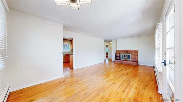 359 Quentin Street Aurora, CO 80011